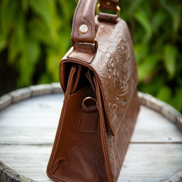 Handmade Ethnic Genuine Leather crossbody purse - Picture 11 of 13